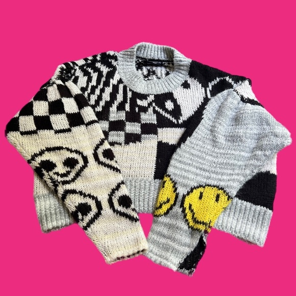 Urban Outfitters Sweaters - Urban Outfitters Black and Gray Patterned Sweater